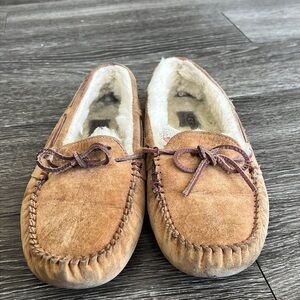 Ugg Women's Dakota Moccasin Slippers Shoes